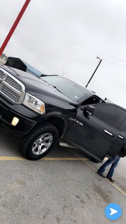 2015 dodge ram laramie 1500
