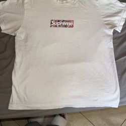Supreme Tee