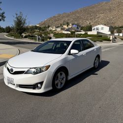 2014 Toyota Camry SE CLEAN TITLE 