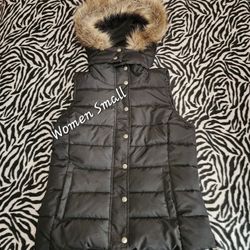 Old Navy puffer vest with fur hood