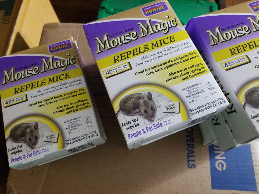 Mouse repellent, repels mice, 4 scent packs