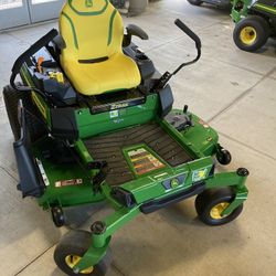 John Deere Z330R Zero Turn Riding Lawn Mower 