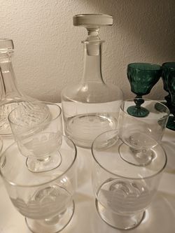 Decantet And 4 Cups