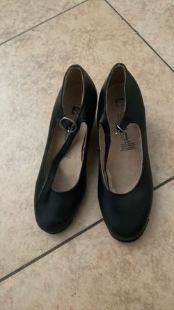 Folklore dancing shoes