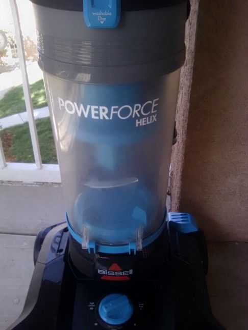 BISSELL POWERFORCE Helix Upright Vacuum Cleaner