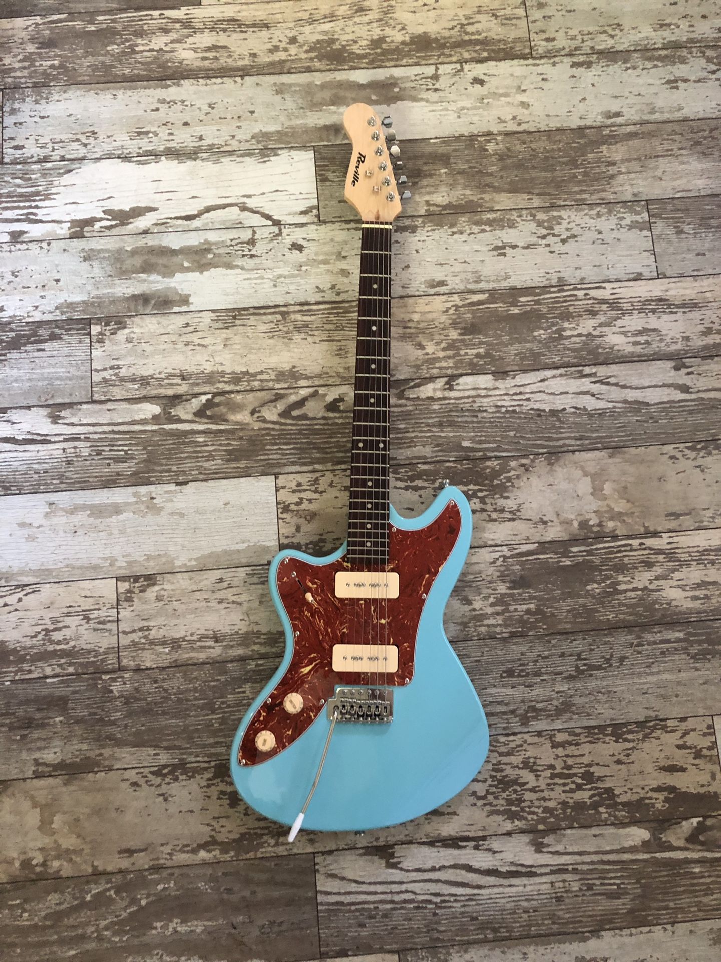 Left handed Reville Jazzmaster Style Guitar
