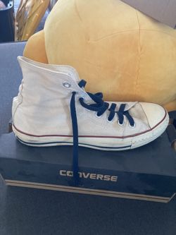 Classic converse size 8 women