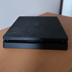 PlayStation 4 Slim