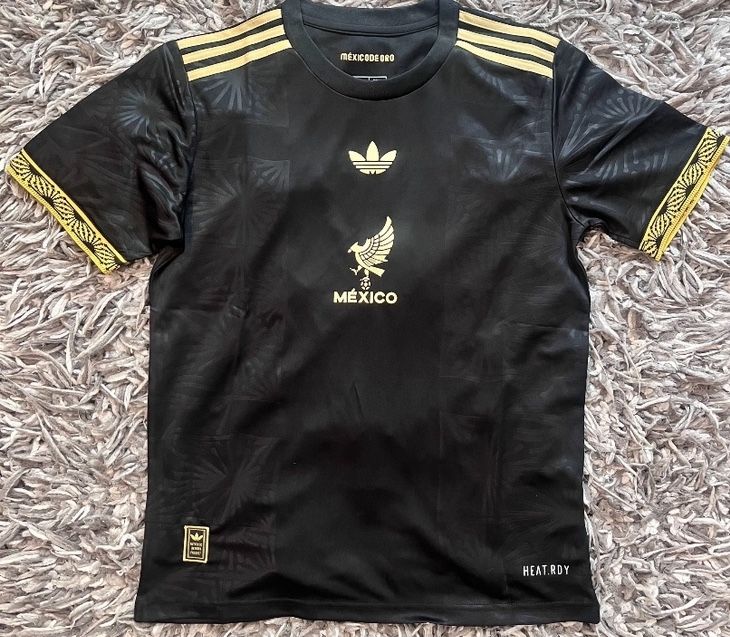 Soccer jersey Mexico black jersey long sleeve 2025 🇲🇽 player version and fan version Mexico de oro adults playera Negra fan version versión small