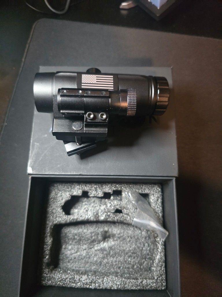 Tacticon armament falcon v1 3x magnifier
