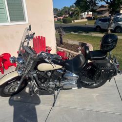 Yamaha V Star (2001)