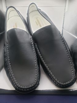 Size 13 sleek pair of Luodeng Lang black leather driving loafers,
