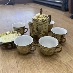 Gold Floral Tea Set 