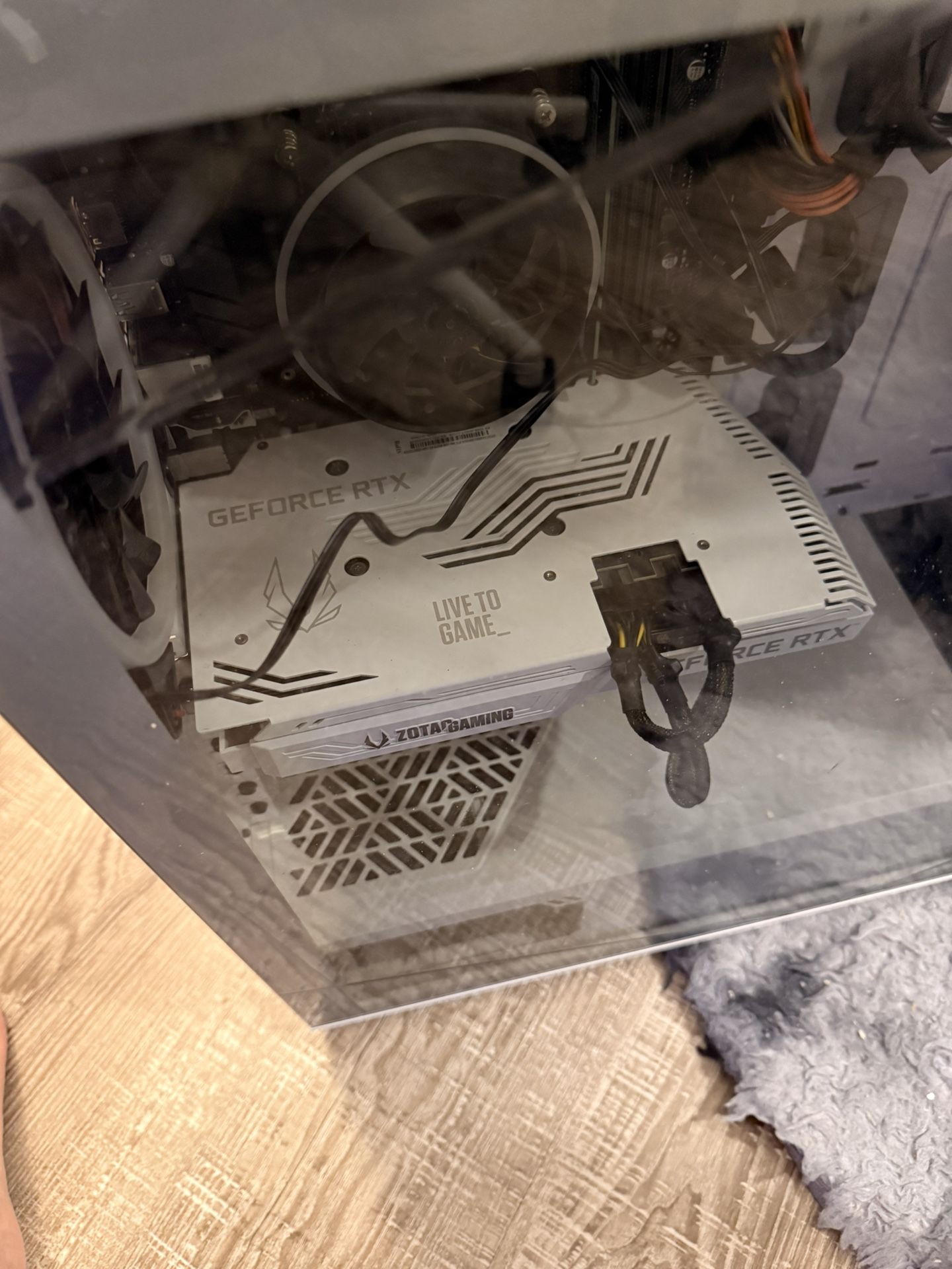 Intel i5 10th gen gaming pc with 16gb ram and rtx 3060 white oc edition