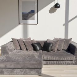 Luxurious Plush Sectional Sofa with Reversible Chaise - Ultimate Comfort