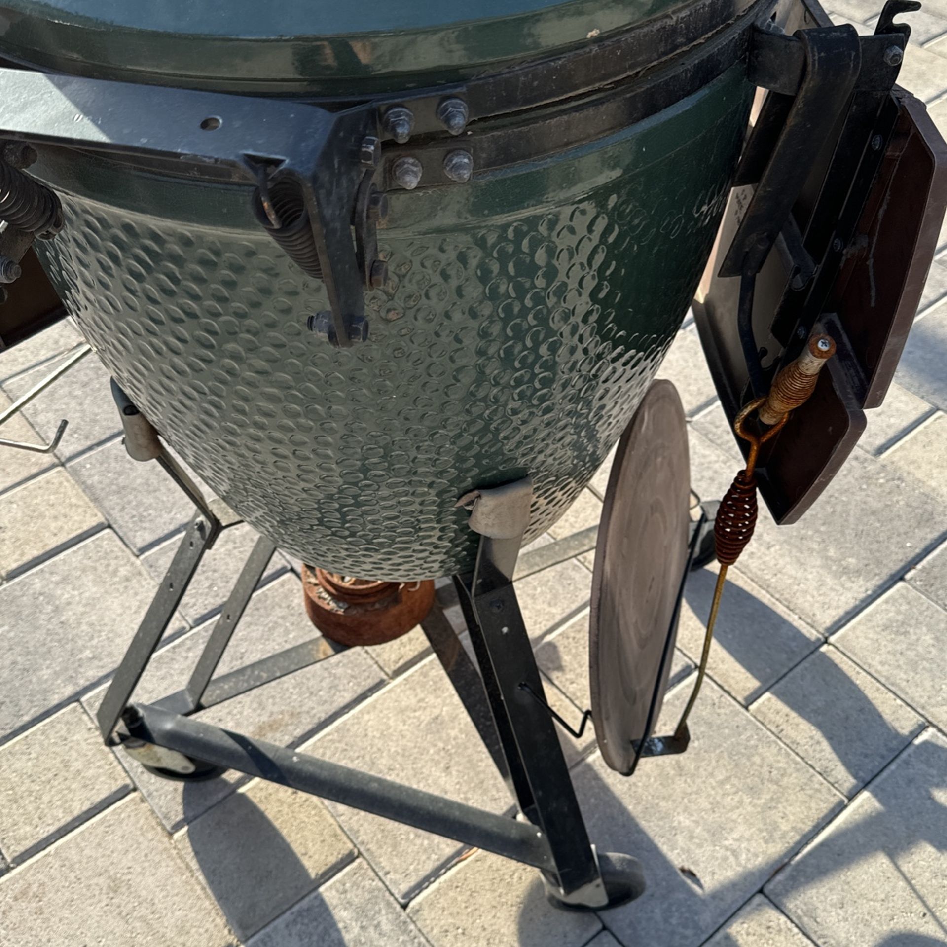 The Big Green Egg Smoker for Sale in Upland, CA OfferUp