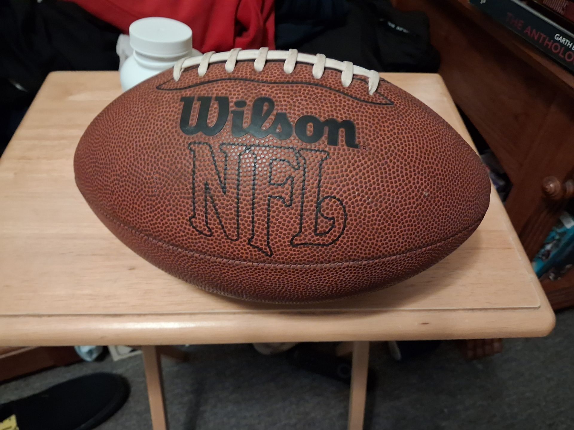4 footballs