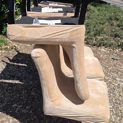 Dining Table Chairs (FREE)