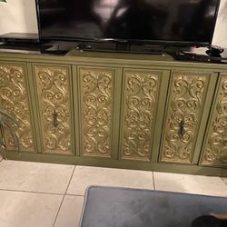 Credenza