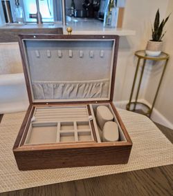 Natural walnut wood jewelry box