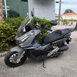 200cc Scooter Motorcycle Available 