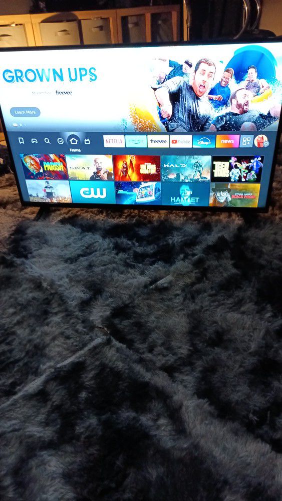 Vivo 42 inch with remote for sale