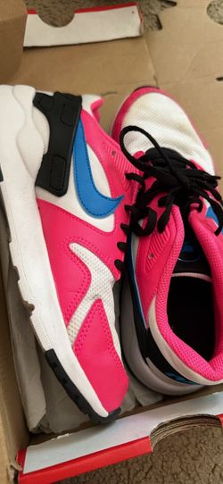 Women’s shoes/girls shoes