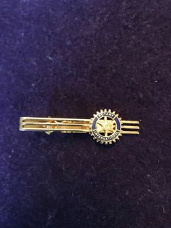 Rotary tie pin