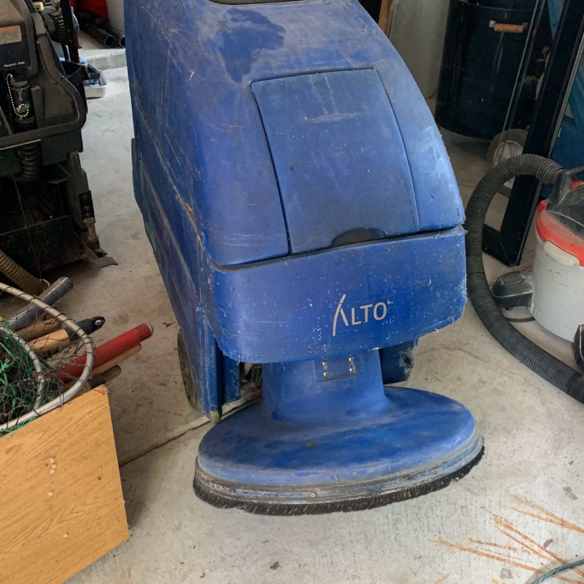 Clarke Floor Scrubber Machine