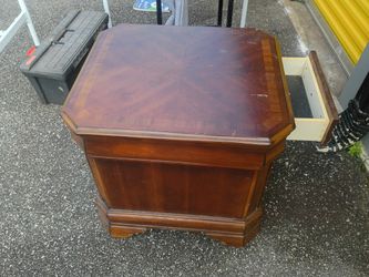 bedside lamp dresser with drawer