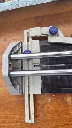 24” KOBALT PRO TILE HAND CUTTER Used