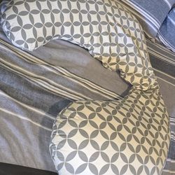 Boppy Total Body Pregnancy Pillow