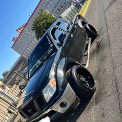 2009 Nissan Frontier Crew Cab Trades 
