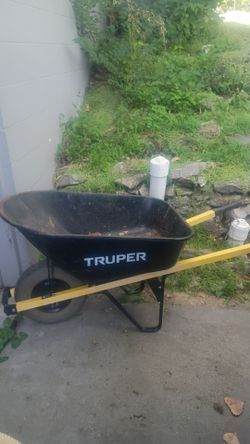 Truper Wheelborrow