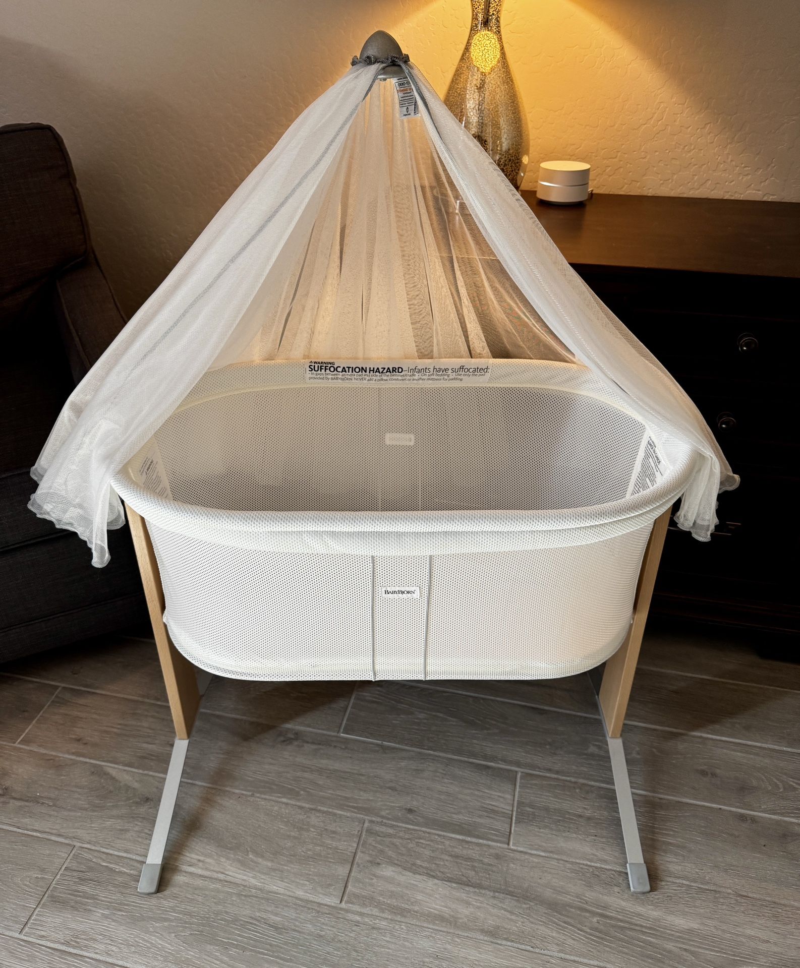 BABYBJÖRN Cradle / Bassinet with removable canopy