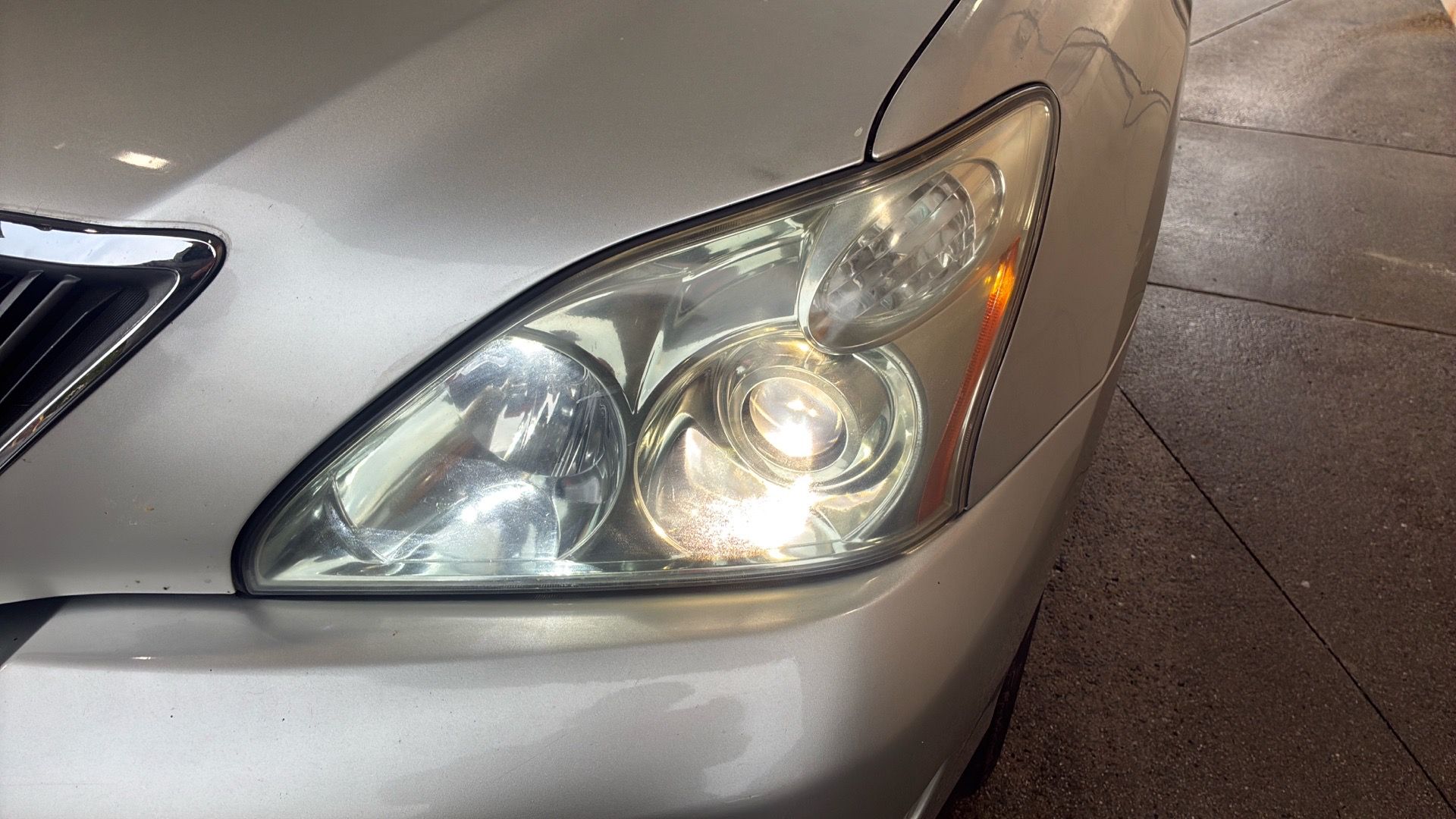 04 Lexus rx330 headlights