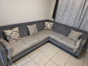 Gray Fabric L-Shaped Sectional Sofa