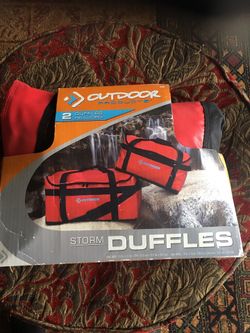 Carrrying duffle bag