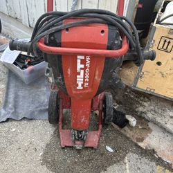 Hilti TE 3000-AVR heavy-duty electric demolition jack hammer