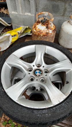 Tire 225/45/zr17