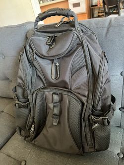 SWISS GEAR 1900 ScanSmart Laptop Backpack
