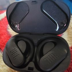 JBL wireless Earbuds