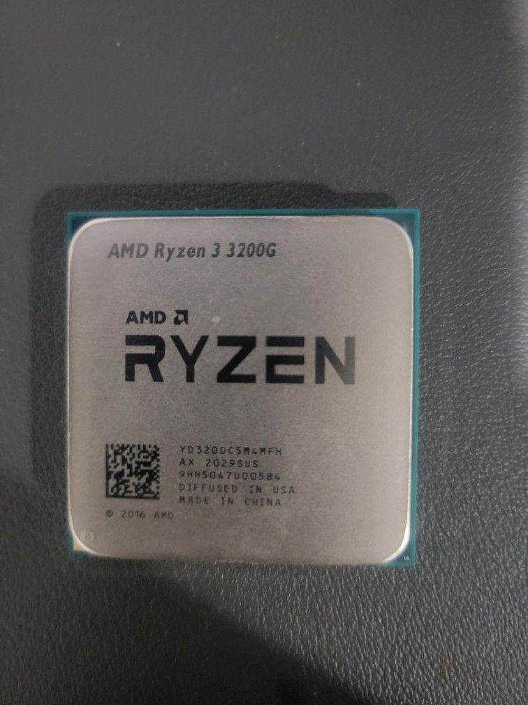 AMD Ryzen 3 3200G