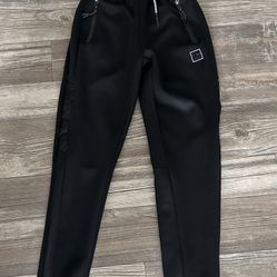 Black pants size L