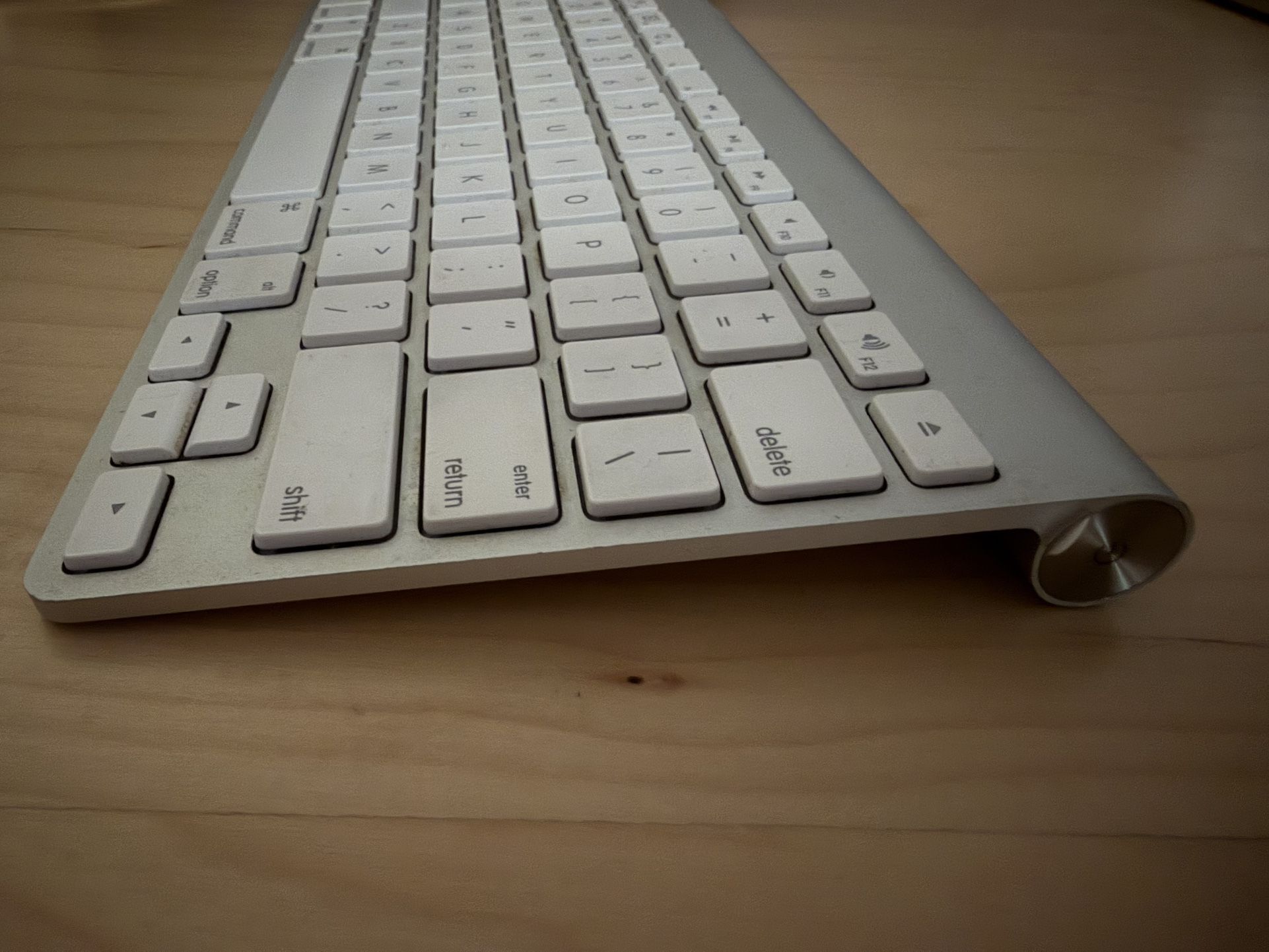 Apple Wireless Bluetooth Keyboard