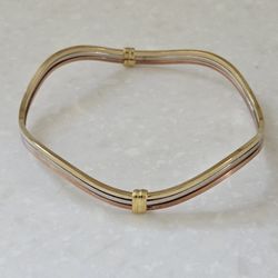 Tricolor Wavy Bangle Bracelet