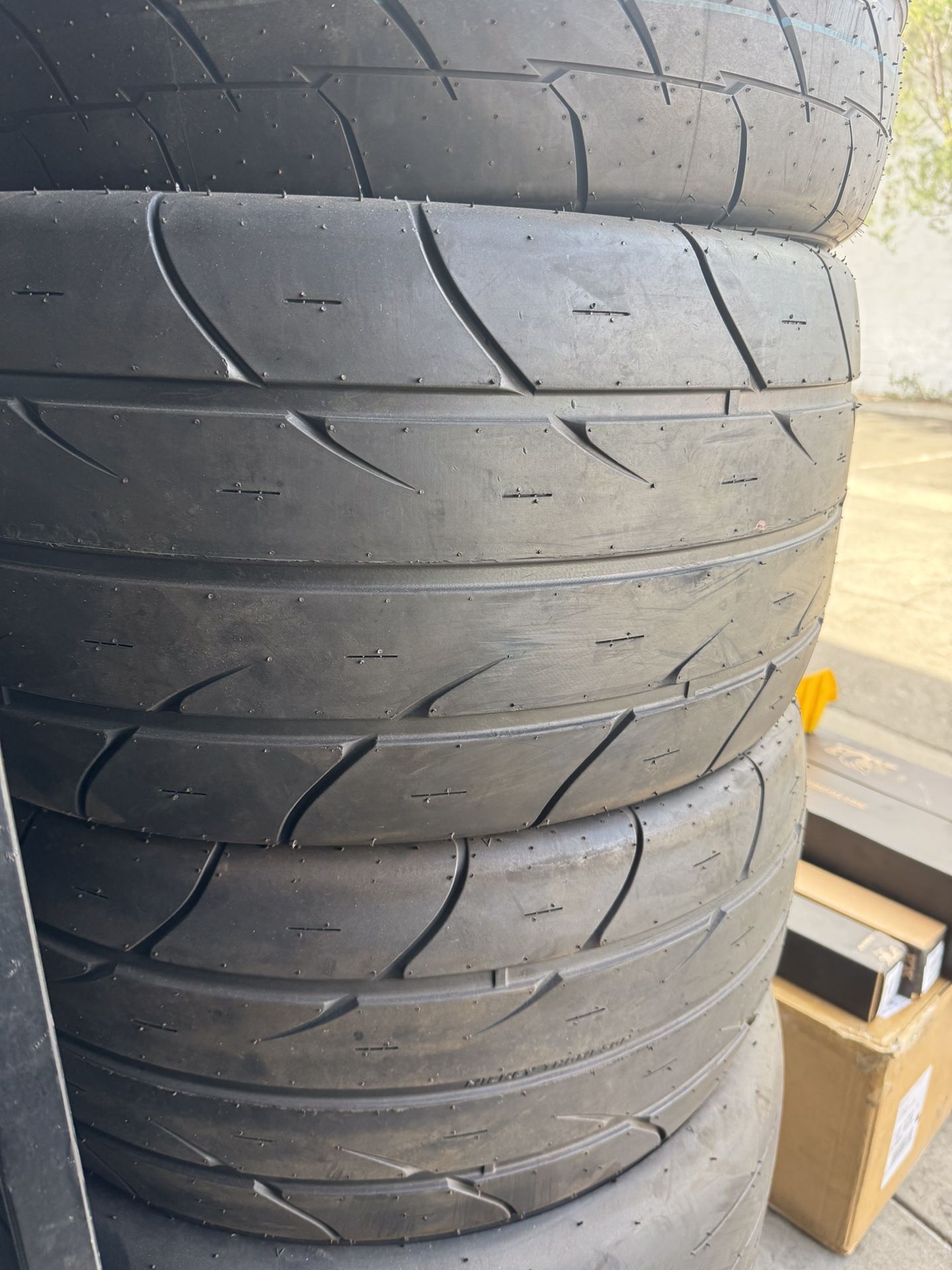 📢🚥305-35-20 Mickey Thompson Tires‼️🚥