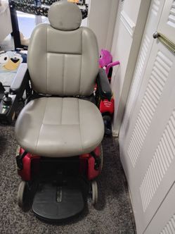 Mobility scooter
