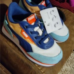 Kids Puma Tennis Shoes