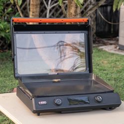 Blackstone E-Series Electric Grill/Griddle 22 in . LCD Display 